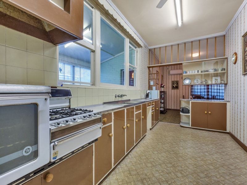 18 Bowman Crescent, Enfield SA 5085