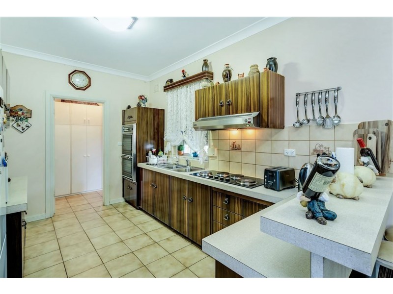 50 Third Avenue, Woodville Gardens SA 5012