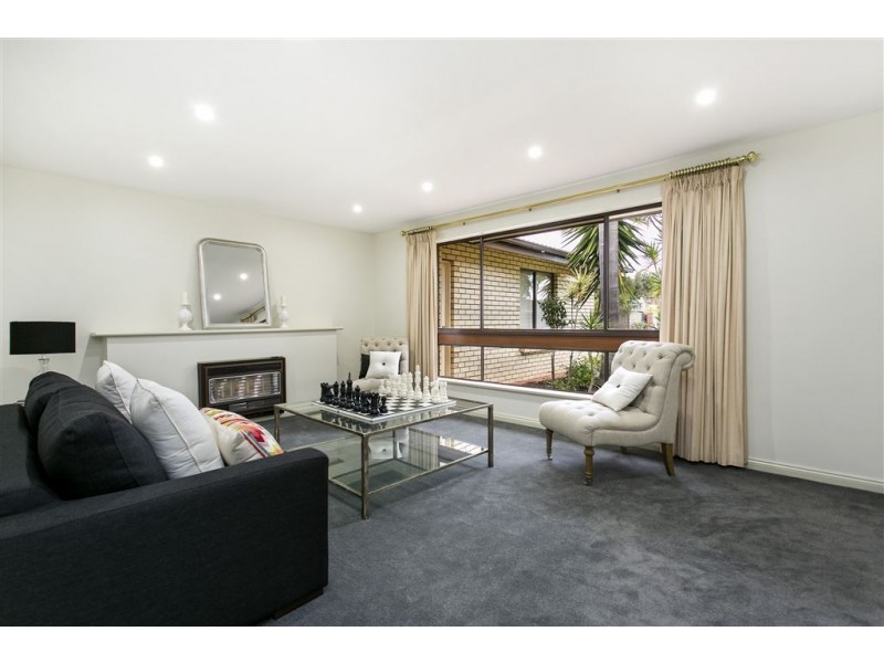 6 Settlers Drive, West Lakes SA 5021