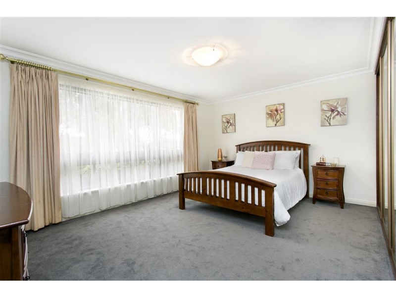6 Settlers Drive, West Lakes SA 5021