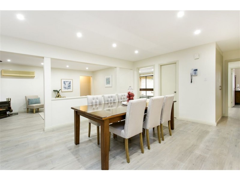 6 Settlers Drive, West Lakes SA 5021