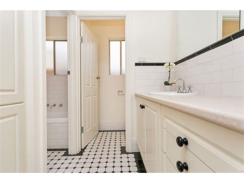 24 Drake Avenue, Flinders Park SA 5025