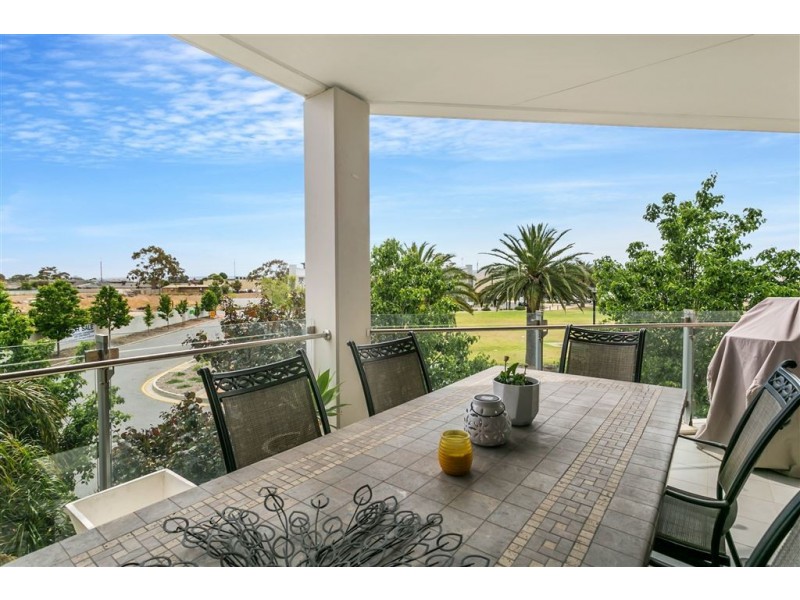 16/1 Burt Avenue, Findon SA 5023