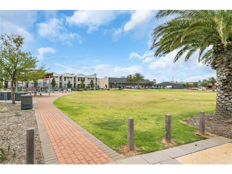 16/1 Burt Avenue, Findon SA 5023