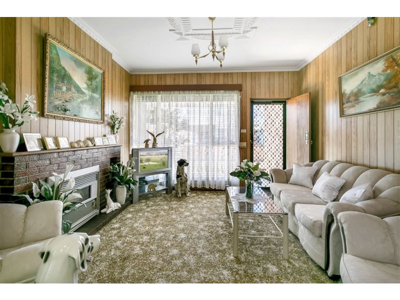 82 Maple Avenue, Royal Park SA 5014