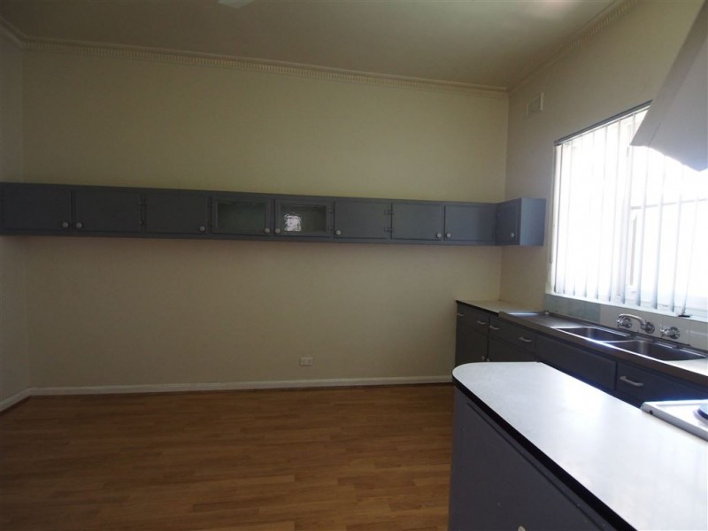 6 Cooper Avenue, Croydon Park SA 5008