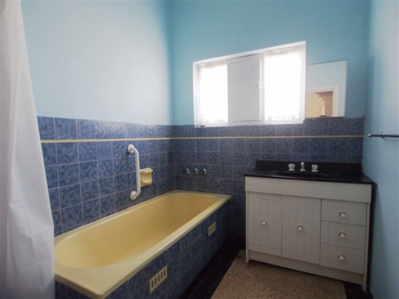 6 Cooper Avenue, Croydon Park SA 5008