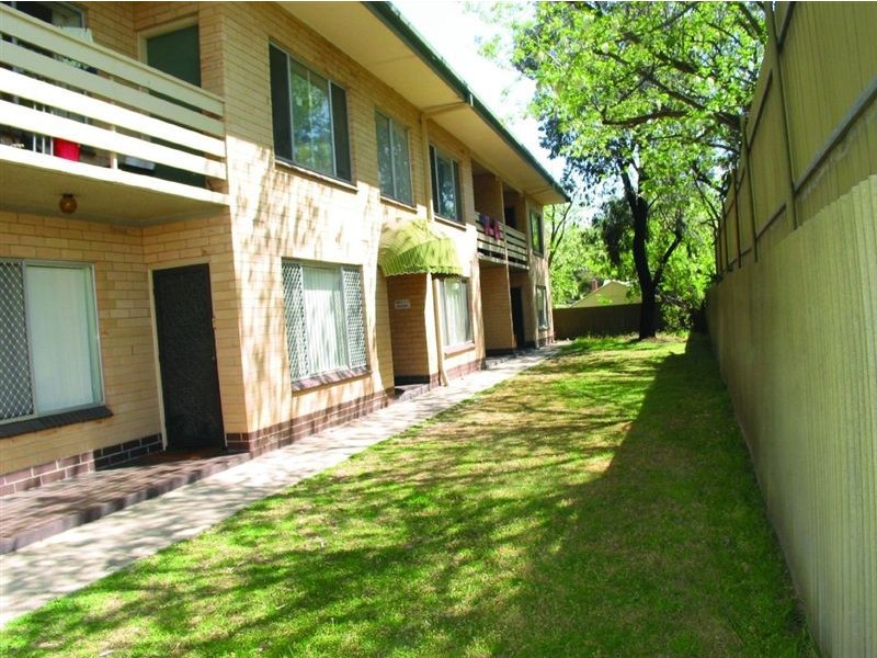 8/19 Fulton Street, Glenelg North SA 5045