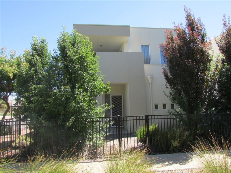 18 Tucker Crescent, Munno Para West SA 5115