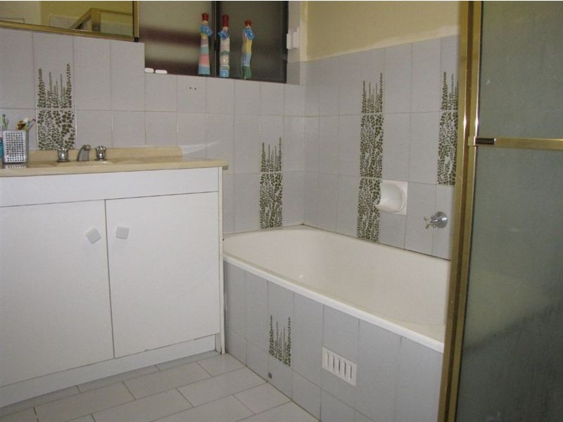 5/8 Honey Street  (facing Lonsdale St), Woodville North SA 5012