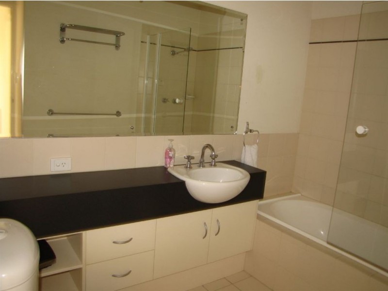 5 Oliver Court, Adelaide SA 5000