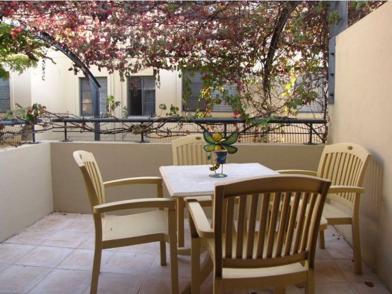 5 Oliver Court, Adelaide SA 5000