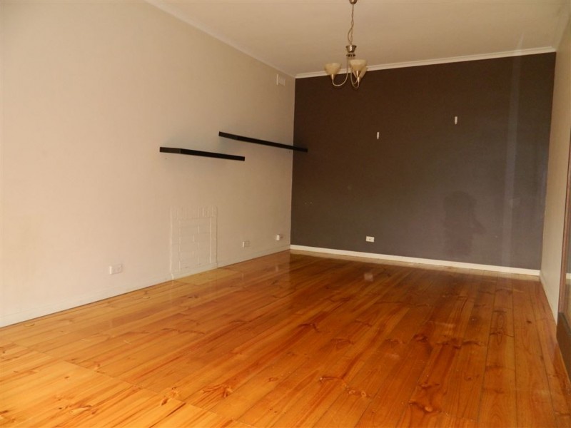7 Athlone Street, Woodville South SA 5011