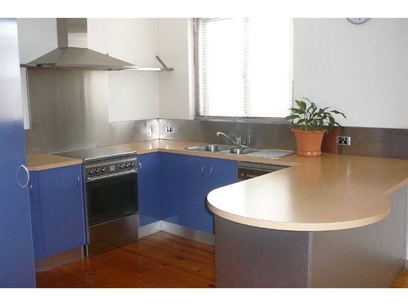 8 Hector St, West Beach SA 5024