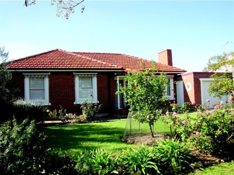 11 Wharfe Street, Woodville South SA 5011