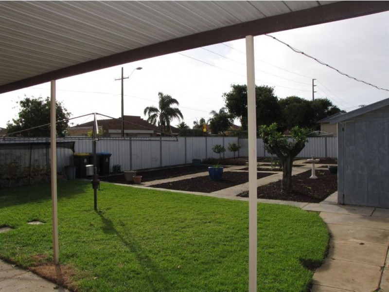 18 Charron Road, Croydon Park SA 5008