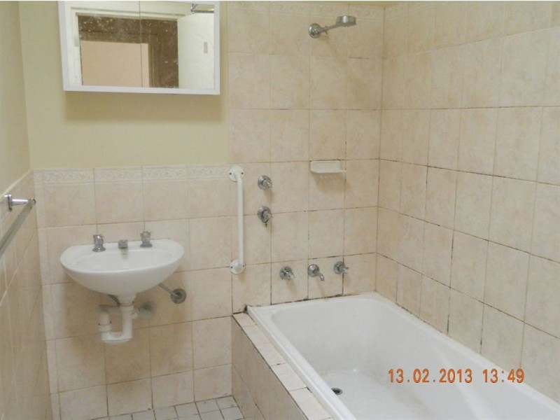 16 Fourth Avenue, Woodville Gardens SA 5012