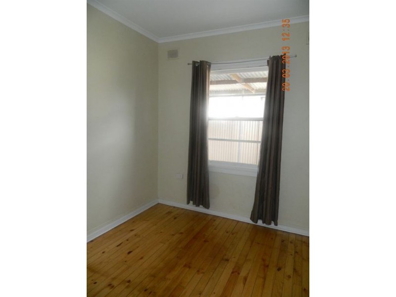 35 Fourth Avenue, Woodville Gardens SA 5012