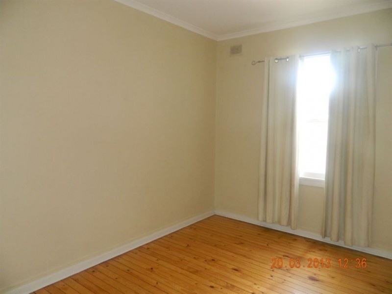 35 Fourth Avenue, Woodville Gardens SA 5012