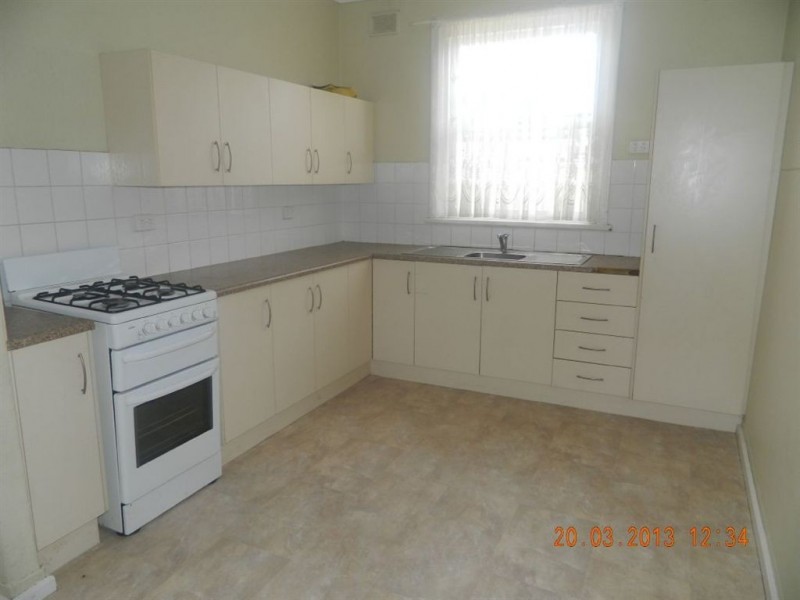 35 Fourth Avenue, Woodville Gardens SA 5012