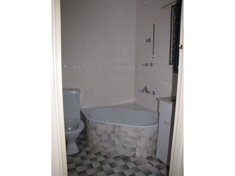 72 Fleming Crescent, Mansfield Park SA 5012