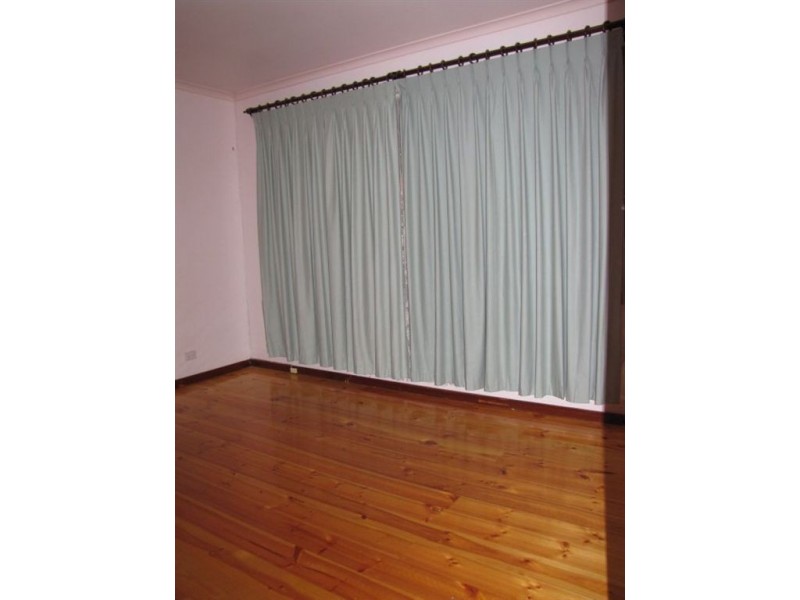 72 Fleming Crescent, Mansfield Park SA 5012