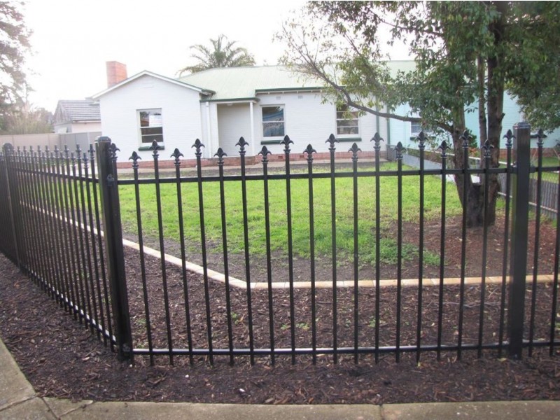 28 Danvers Grove, Woodville Gardens SA 5012