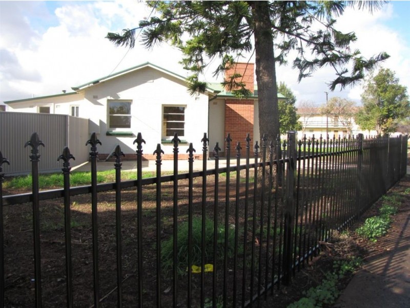 28 Danvers Grove, Woodville Gardens SA 5012