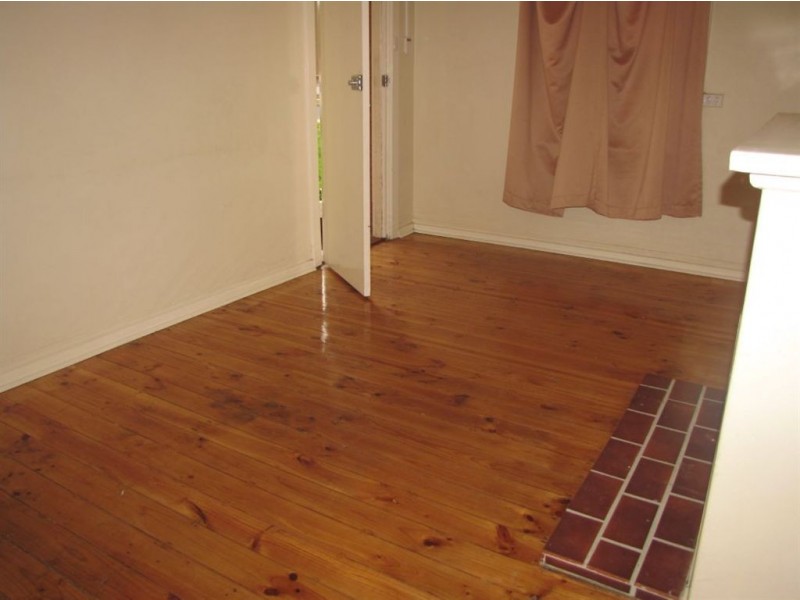 27 Fifth Avenue, Woodville Gardens SA 5012