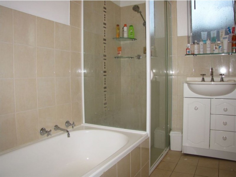 15 Lorna Road, Para Hills SA 5096