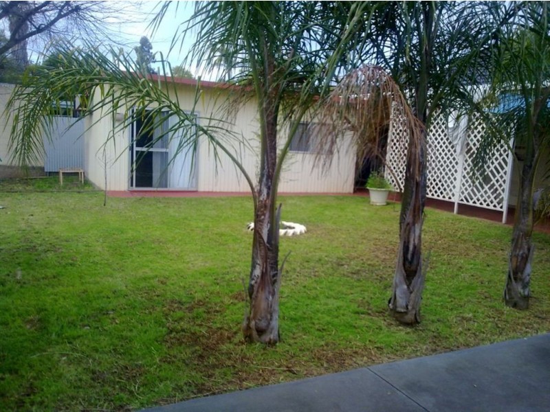 15 Lorna Road, Para Hills SA 5096