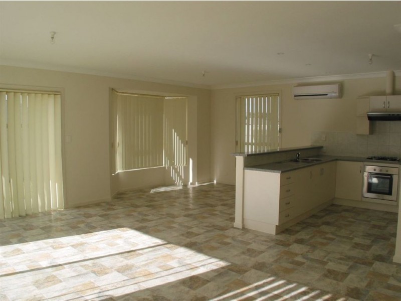 2/216 Diment Road, Burton SA 5110