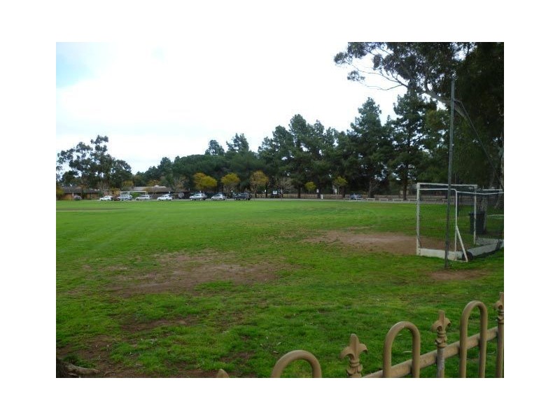 2a Alison Ave, Marion SA 5043