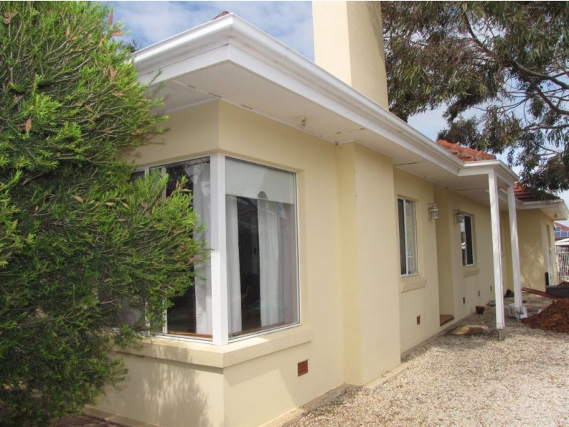 26 Strathfield Terrace, Largs North SA 5016