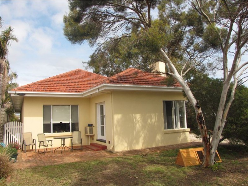 26 Strathfield Terrace, Largs North SA 5016