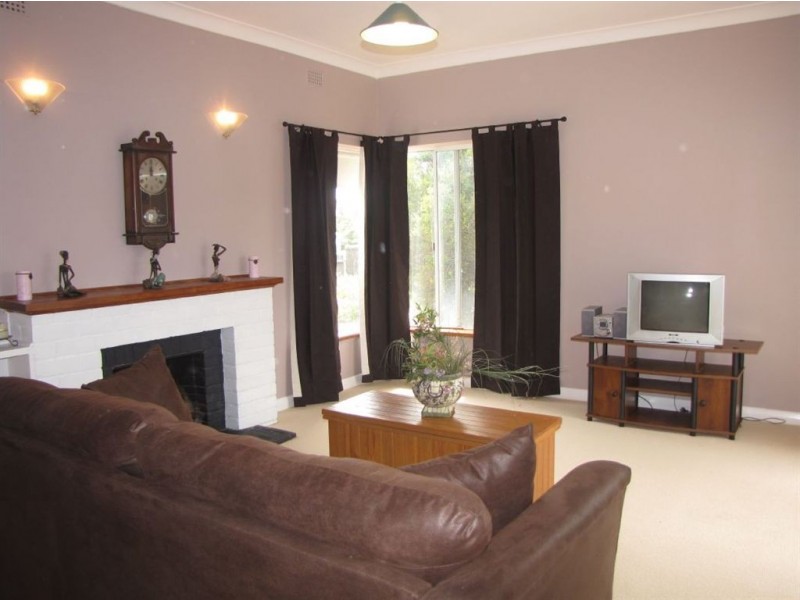 26 Strathfield Terrace, Largs North SA 5016