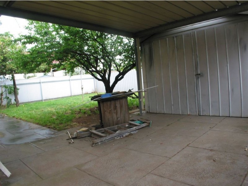 5 Fourth Street, Wingfield SA 5013