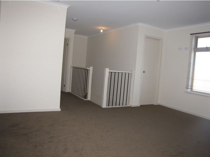 7 Hamilton Road, Woodville North SA 5012