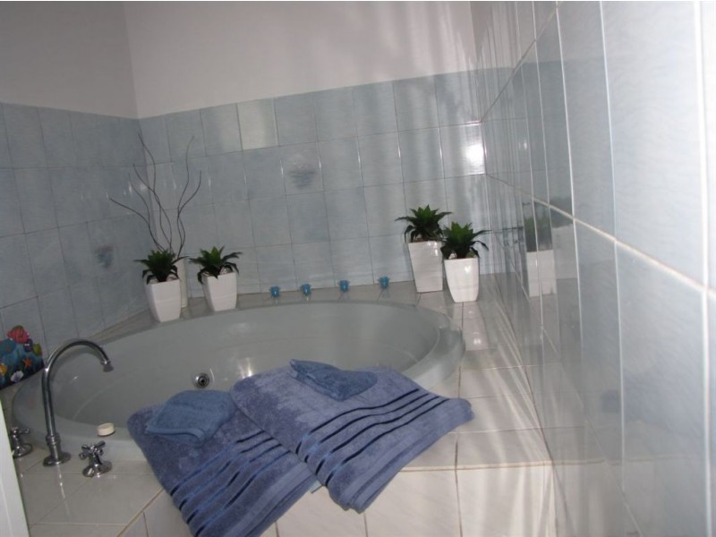 42 McGregor Terrace, Rosewater SA 5013