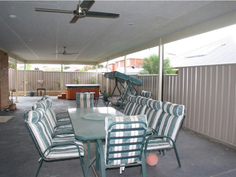 58 Lurline Avenue, Gilles Plains SA 5086