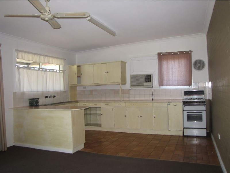 2 Parker Street, Alberton SA 5014