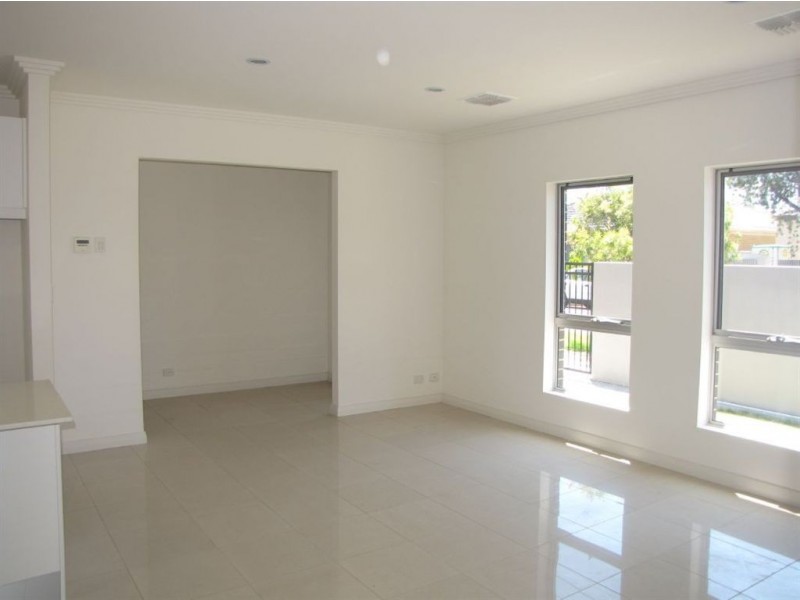 4 Wolseley Road, Croydon Park SA 5008