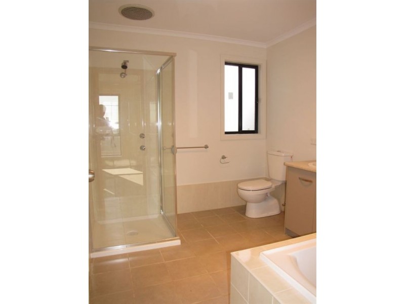 2 Woodmore Street, Woodville North SA 5012