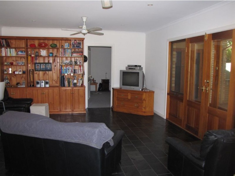 12 Hannam Avenue, Grange SA 5022