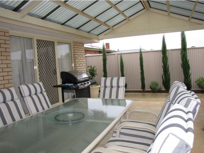 16 Kent Street, Mansfield Park SA 5012