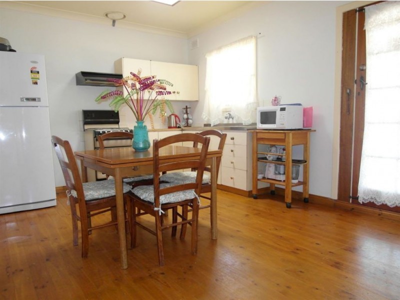 5 Diana Ave, Parafield Gardens SA 5107