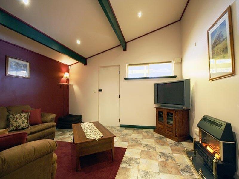 11 Karoona Crescent, Seacombe Heights SA 5047