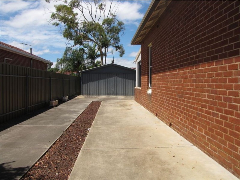 25 Green Rd, Woodville West SA 5011