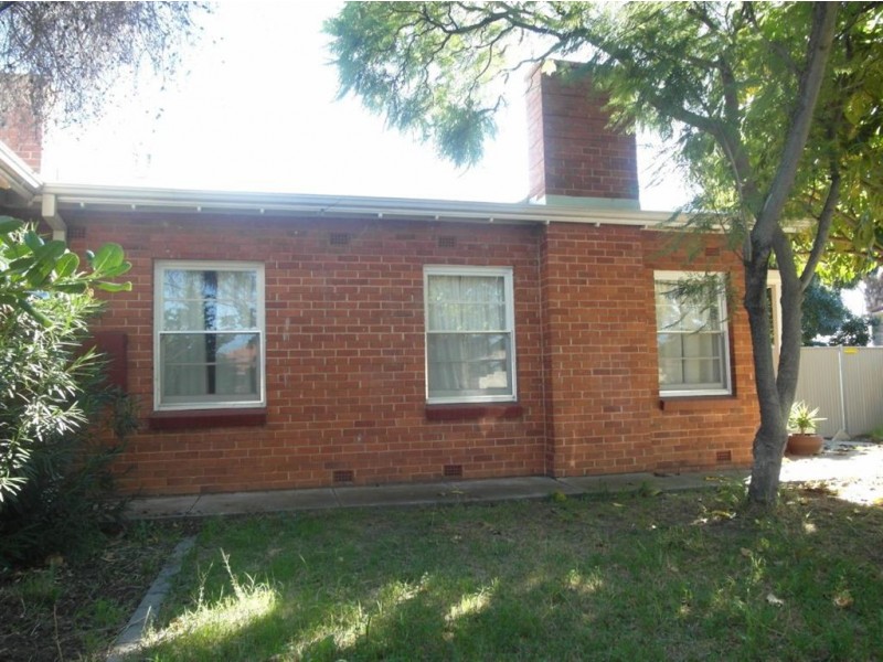 48 Third Avenue, Woodville Gardens SA 5012