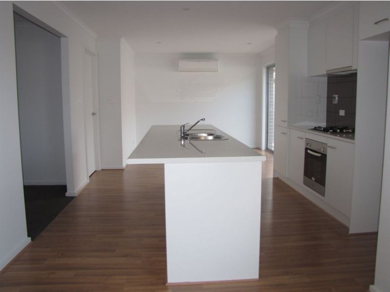 8b Swan Terrace, Ethelton SA 5015